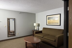 Blackout curtains, iron/ironing board, free cots/infant beds, free WiFi - AmericInn by Wyndham Sioux Falls (Sioux Falls)