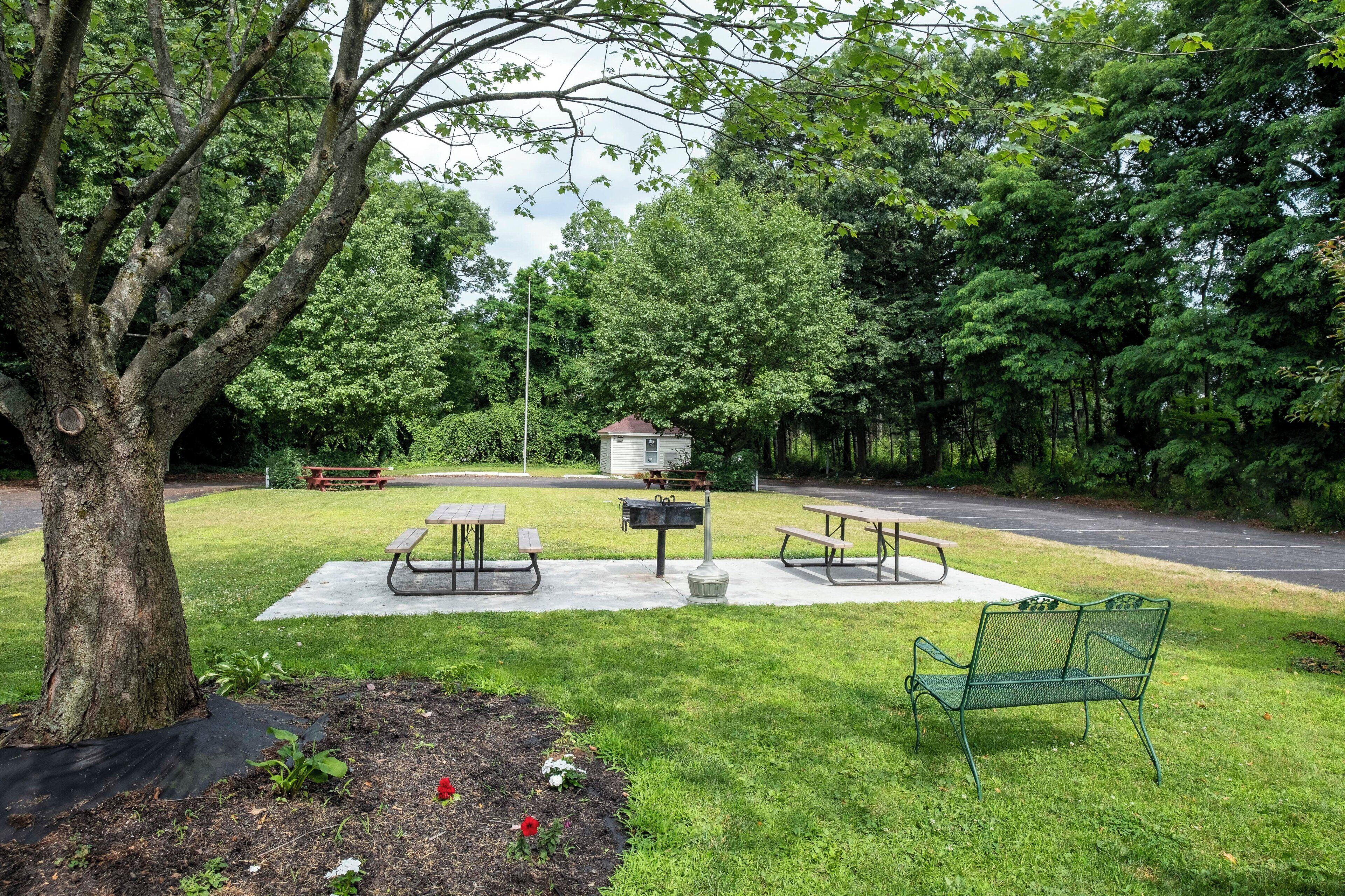 BBQ/picnic area