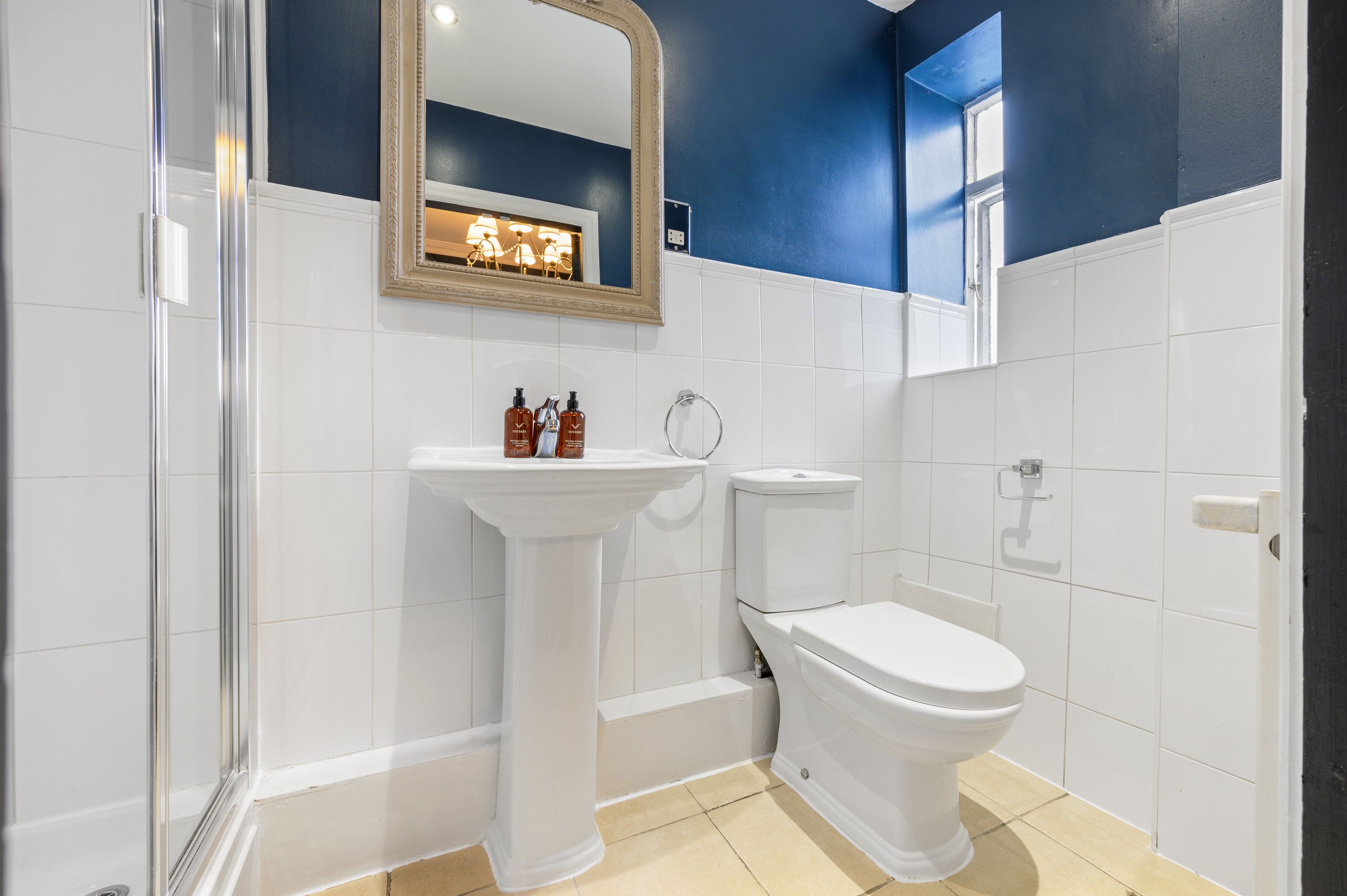 Photo - Guy Fawkes Inn