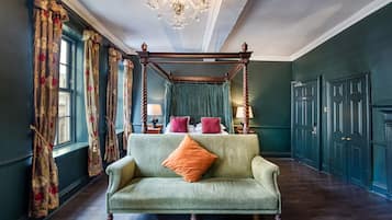 1 habitación, decoración personalizada y muebles diferentes