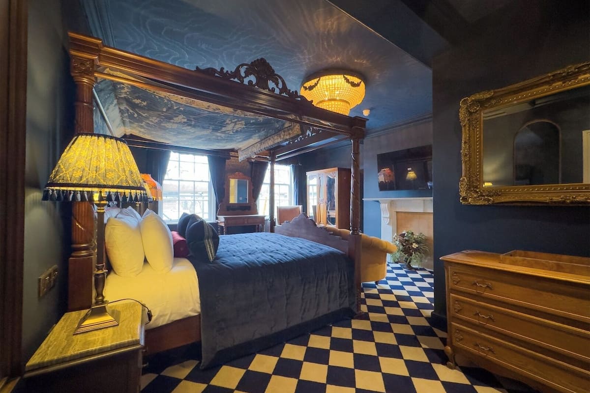 Heritage Four Poster Room