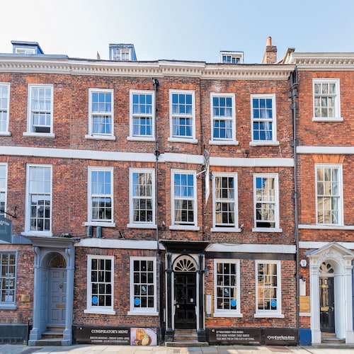 Guy Fawkes Inn