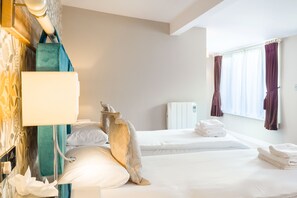 مكواة/لوح كي وواي فاي مجانًا وملاءات أسرّة