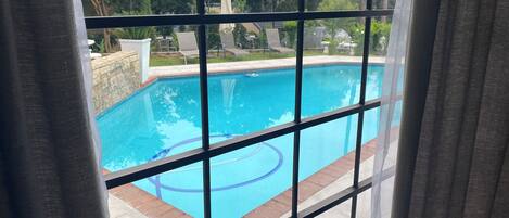 Family Room | Garden view