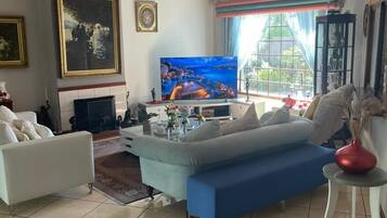 42-inch LCD TV with digital channels, TV, Netflix