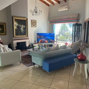 Coin salon dans le hall