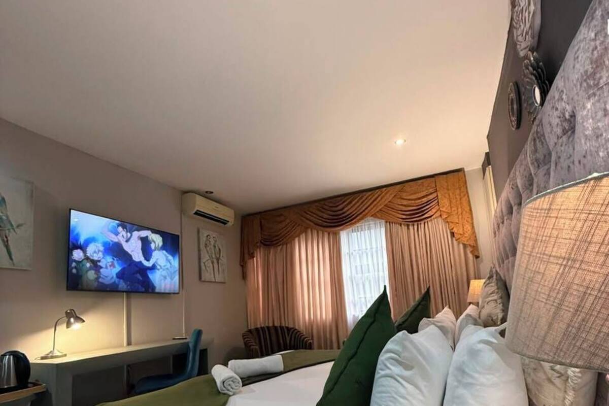 Executive Double or Twin Room | 10 bedrooms, premium bedding, memory foam beds, laptop workspace