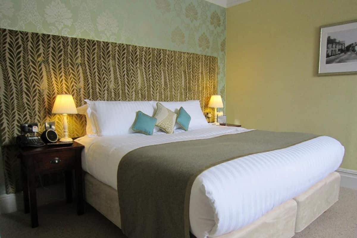 Superior Double Room, 1 Double Bed | Desk, free WiFi, bed sheets