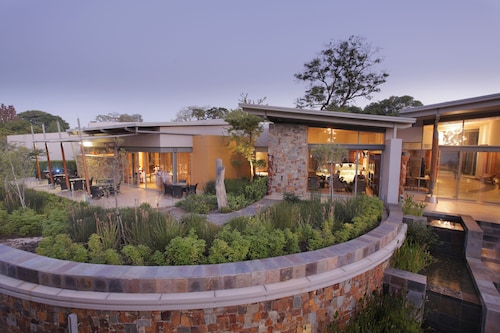 Seven Villa Hotel and Spa