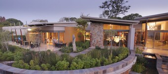 Seven Villa Hotel and Spa