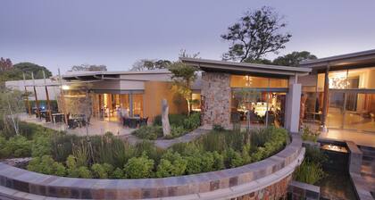 Seven Villa Hotel and Spa