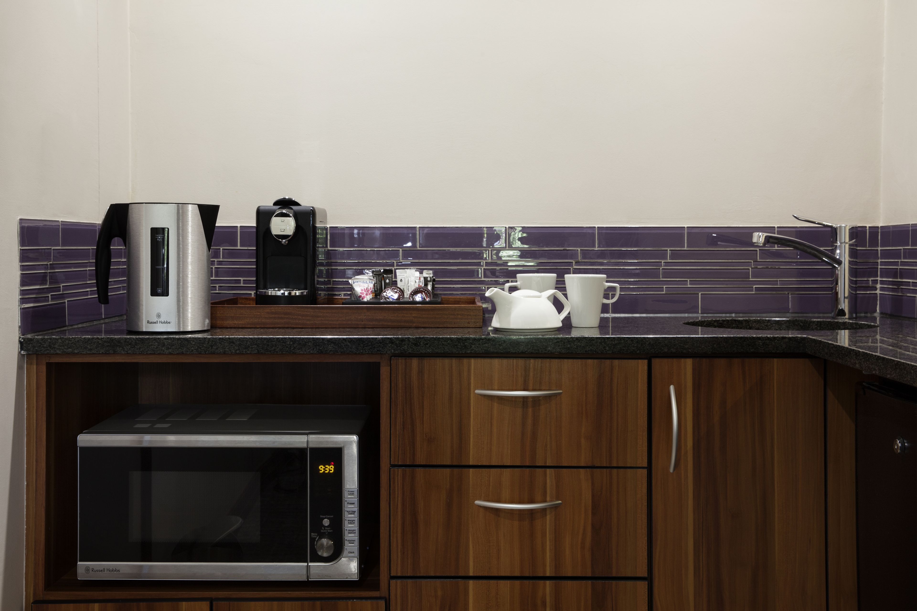 grand suite, 1 king bed (grand king suite) | private kitchenette