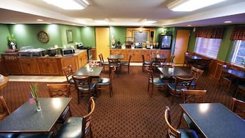 Free daily buffet breakfast