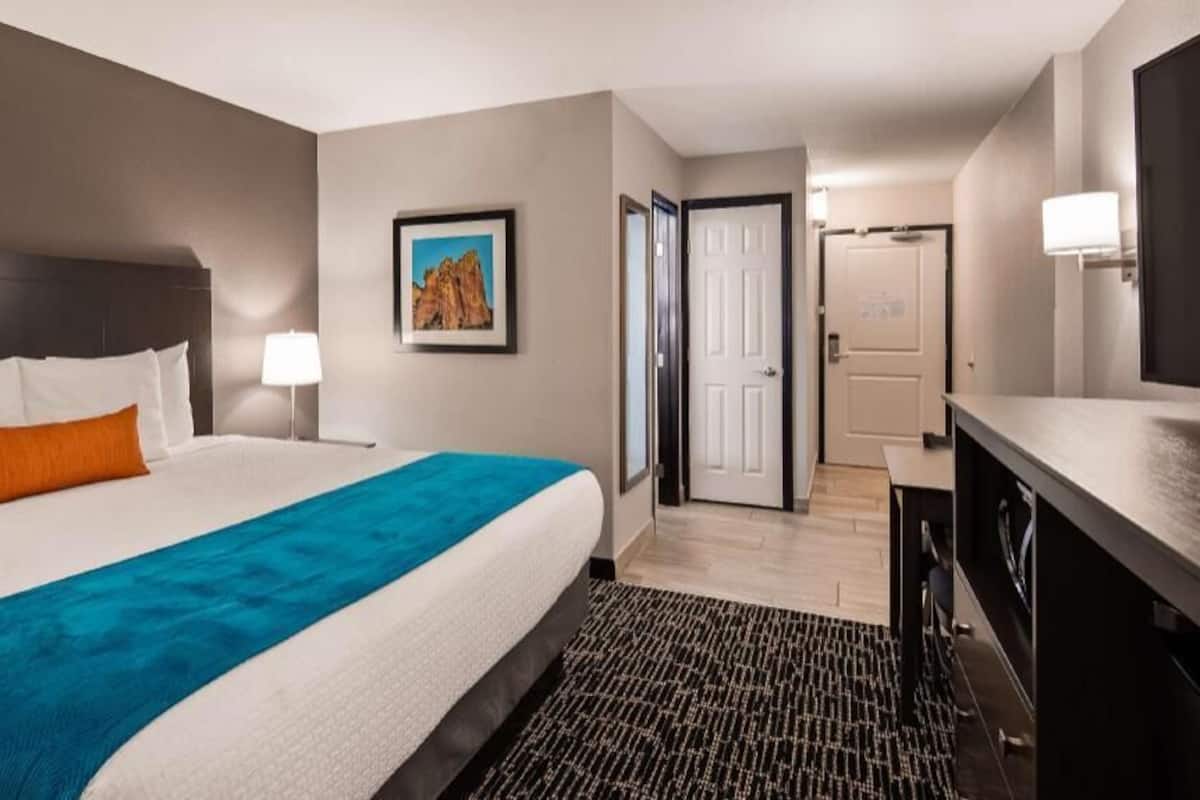 Literie de qualité supérieure, surmatelas, bureau