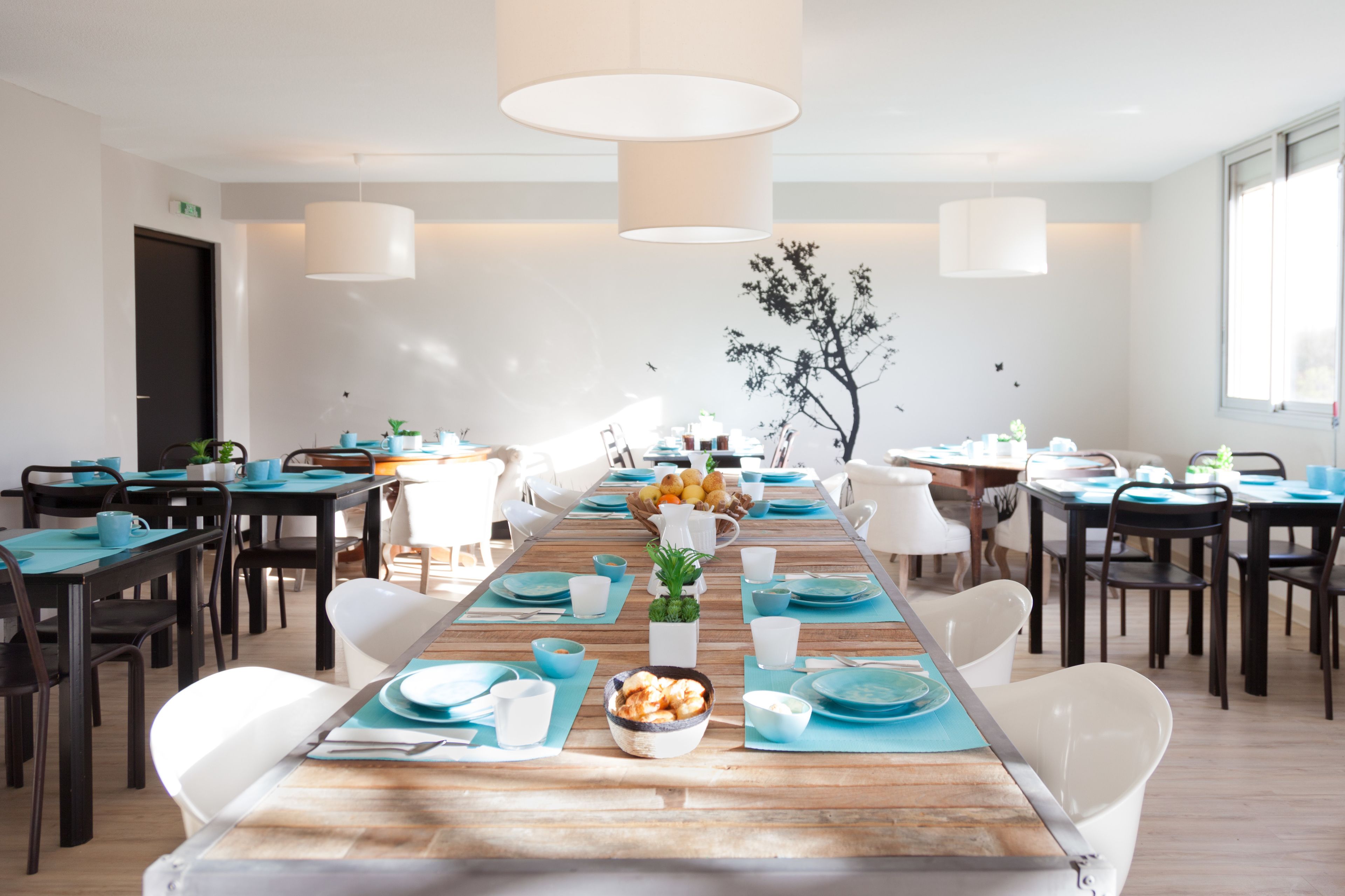 daily continental breakfast (eur 9.80 per person)