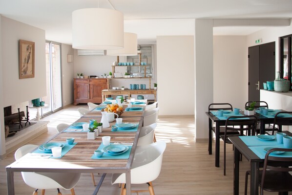 Breakfast area - La Quietat (Toulouse)