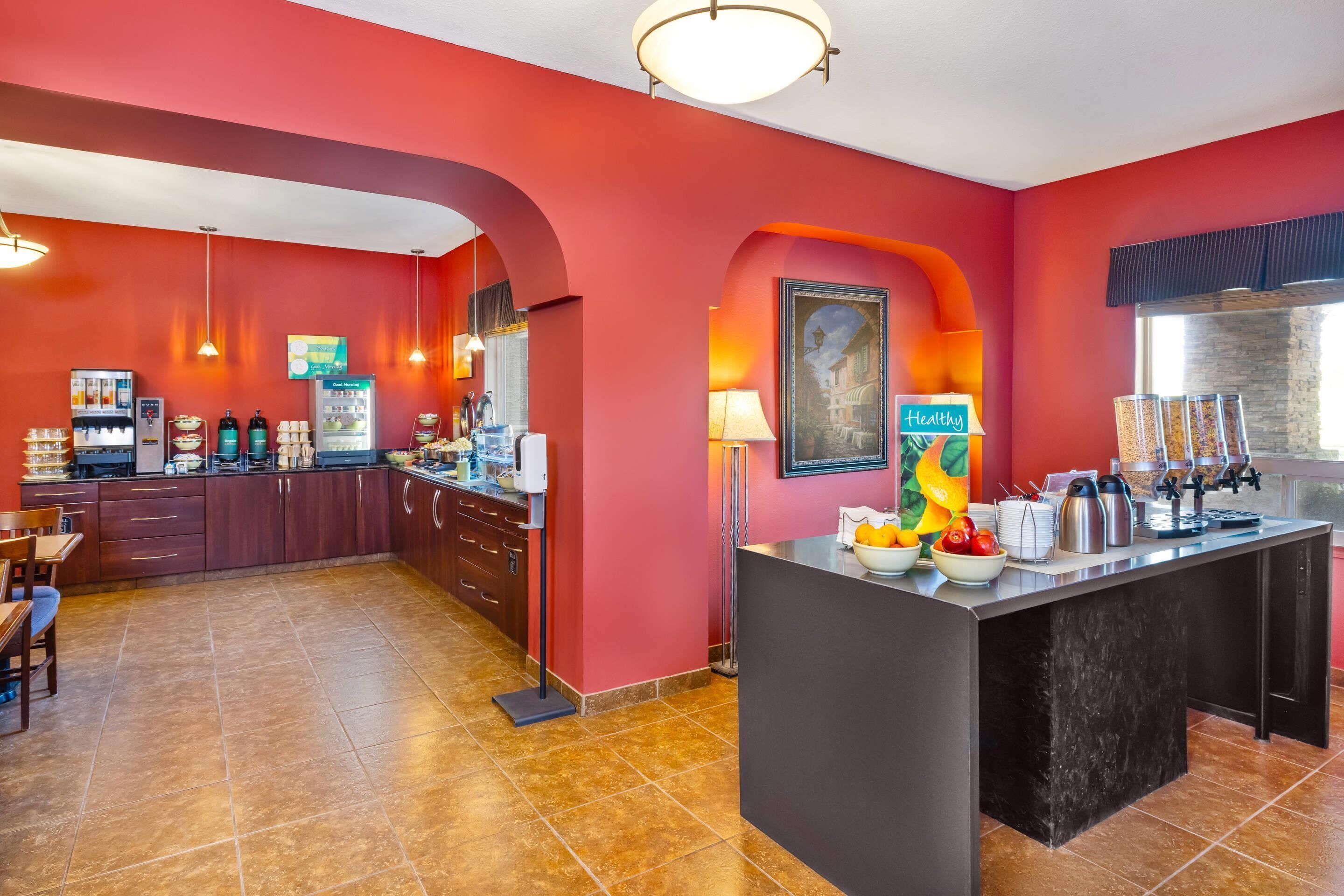 Free daily full breakfast 