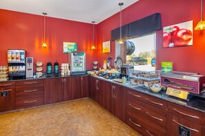 Ilmainen päivittäinen täysi aamiainen 