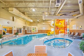 Indoor pool, pool loungers