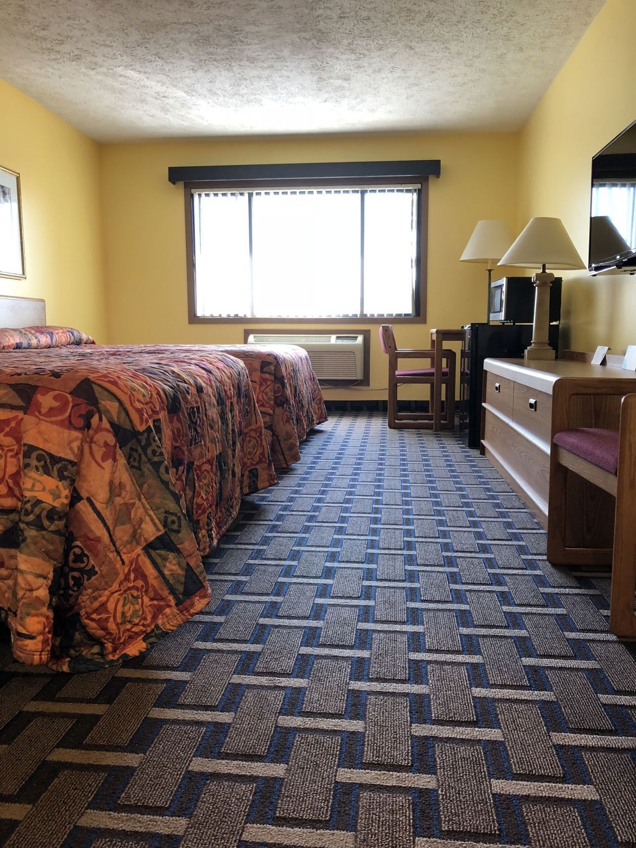 Desk, iron/ironing board, cots/infant beds, rollaway beds