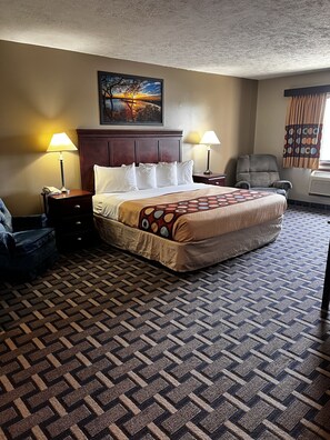 مكتب ومكواة/لوح كي وأسرّة أطفال/رضّع وأسرّة قابلة للطي