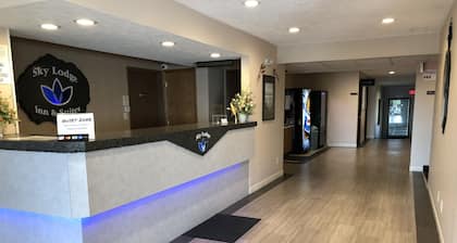 Sky Lodge Inn & Suites