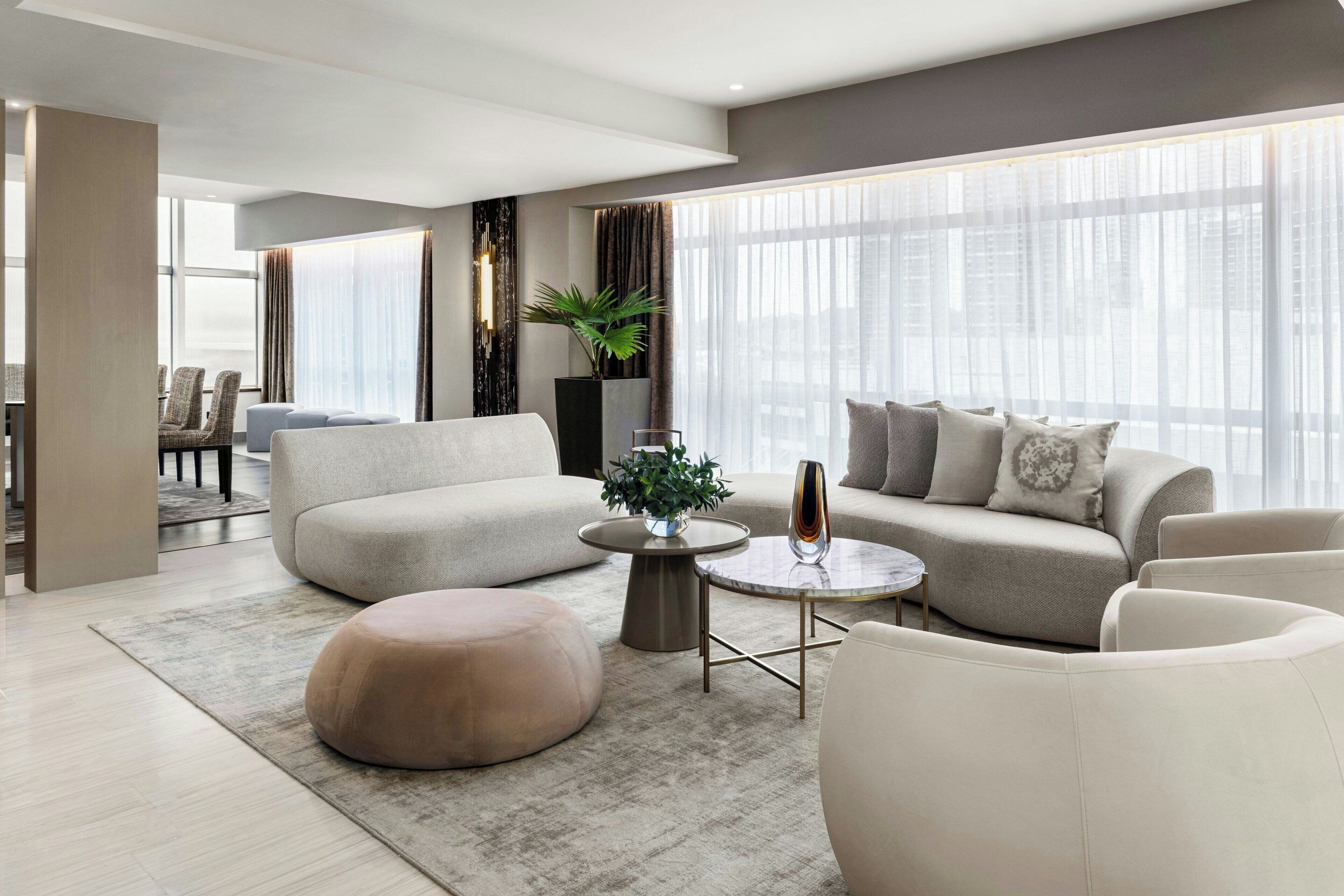 Suite, 1 Bedroom, Ocean View | Living room