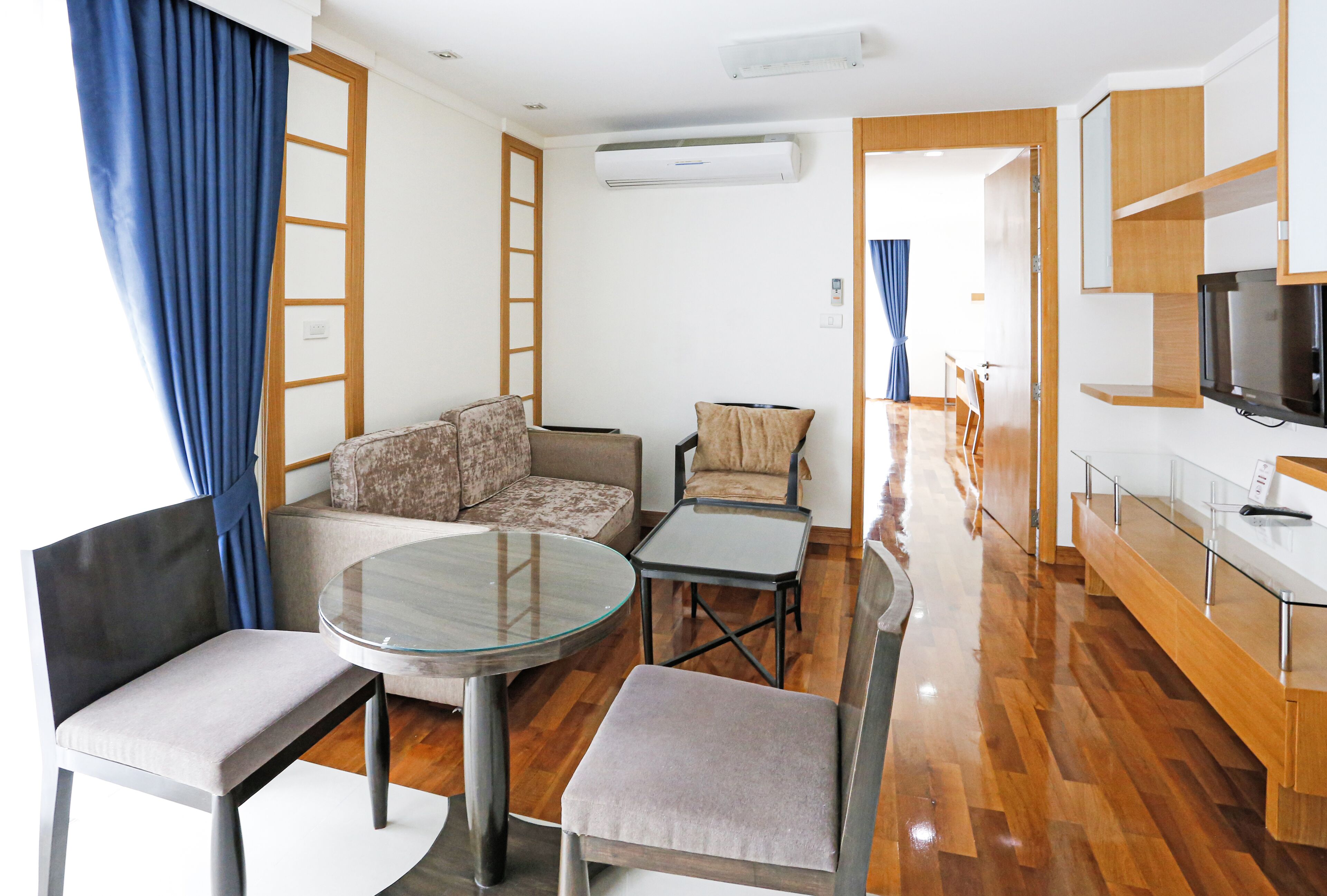 Photo - D Varee Montara Thonglor 25
