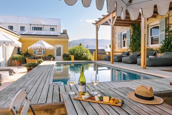 Property grounds - Auberge Burgundy Guest House (Hermanus)
