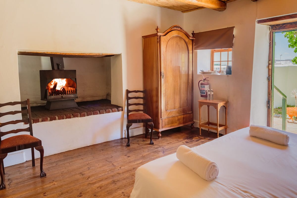 Suite (Old Barn) | In-room safe, individually decorated, individually furnished, desk