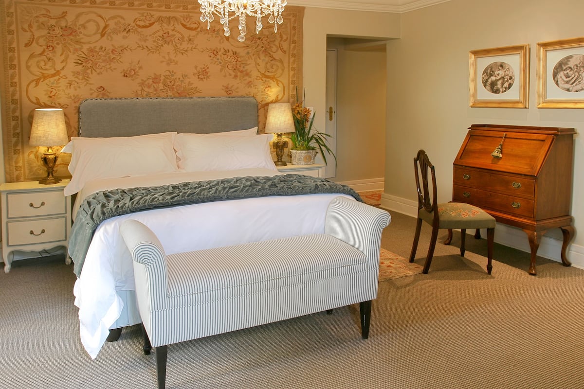 Hydrangea (7) | Minibar, in-room safe, cots/infant beds, rollaway beds