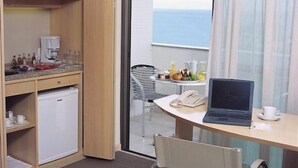 Standard Room | Living area - Mediterrâneo Flat Barra (Rio de Janeiro)