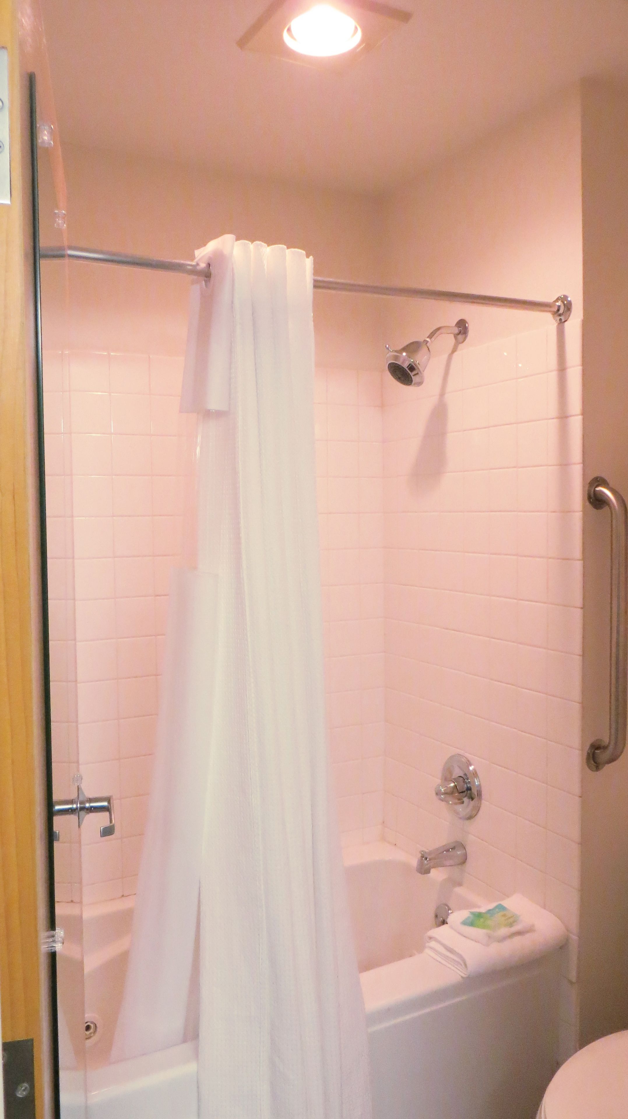 Photo - Peppermill Empress Inn