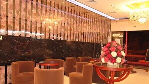 Lobby sitting area - GreenTree Inn Hangzhou East Train Station (Hangzhou)