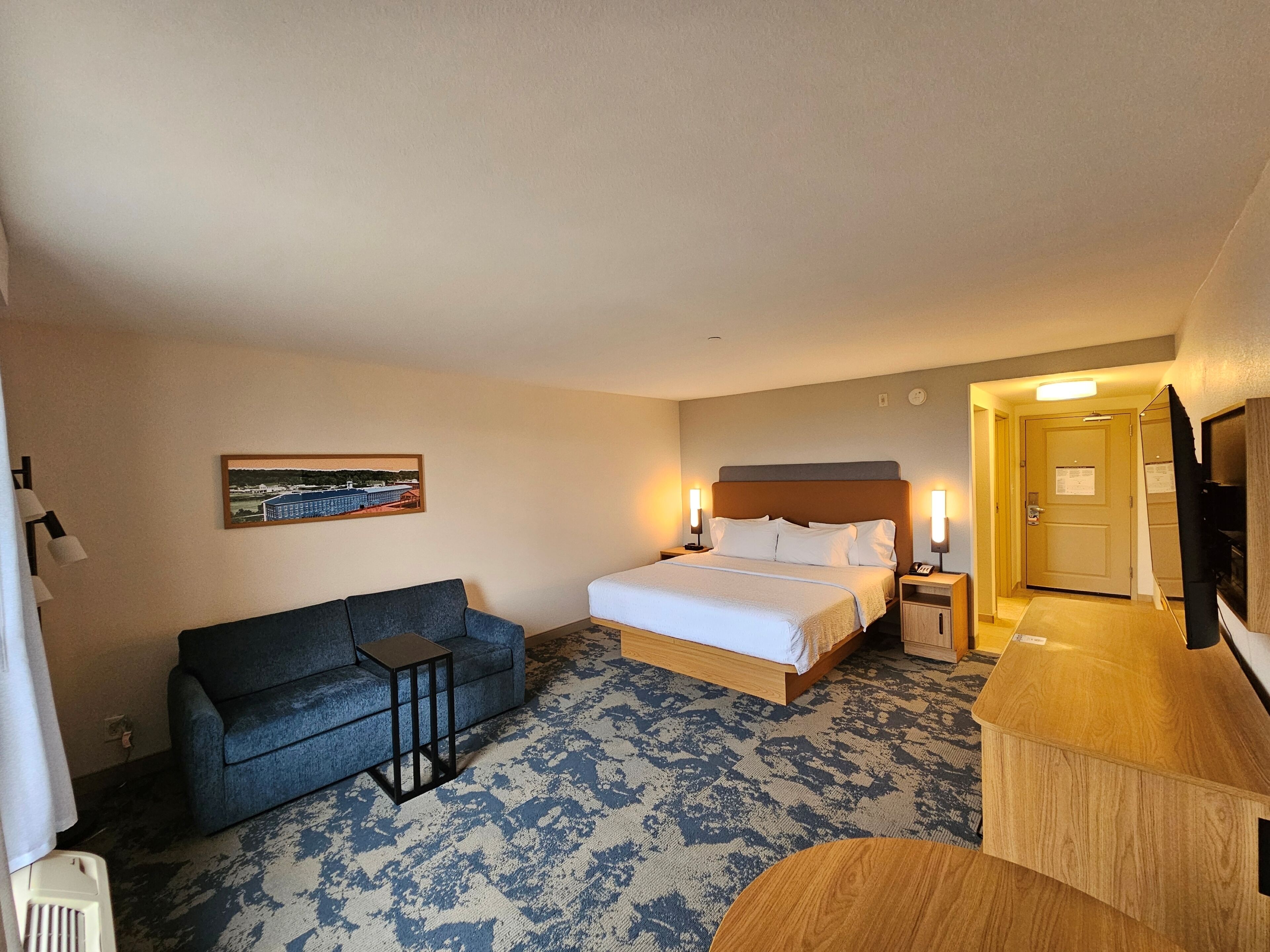 King Bed with Sofabed NonSmoking | In-room safe, iron/ironing board, free cots/infant beds, free WiFi