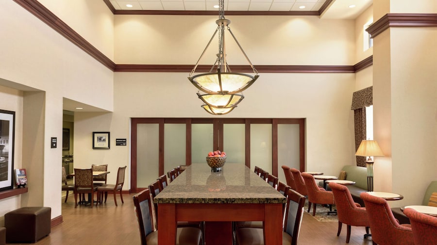 Hampton Inn & Suites Prattville