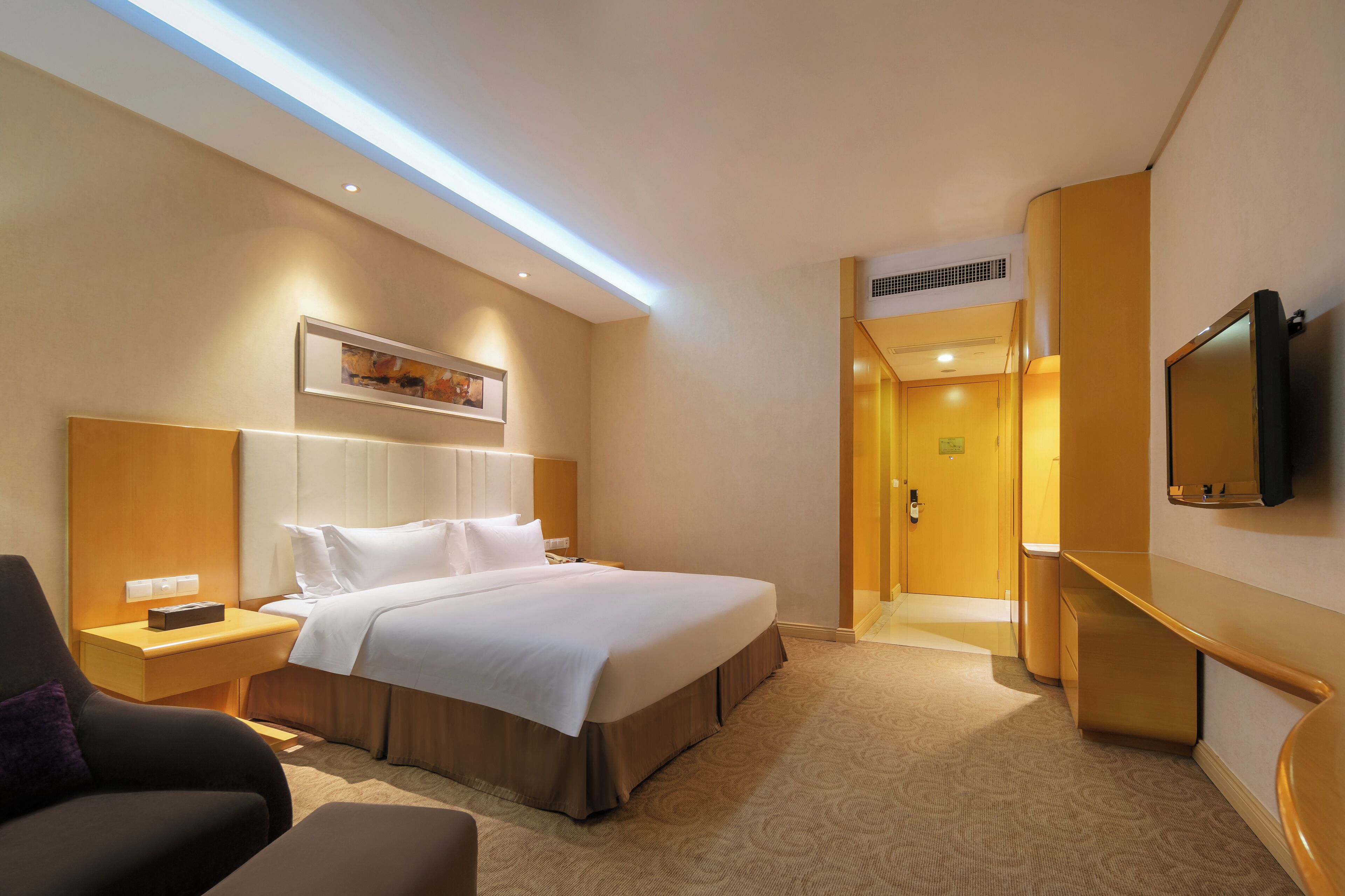 superior king room | in-room safe, desk, blackout curtains, iron/ironing board