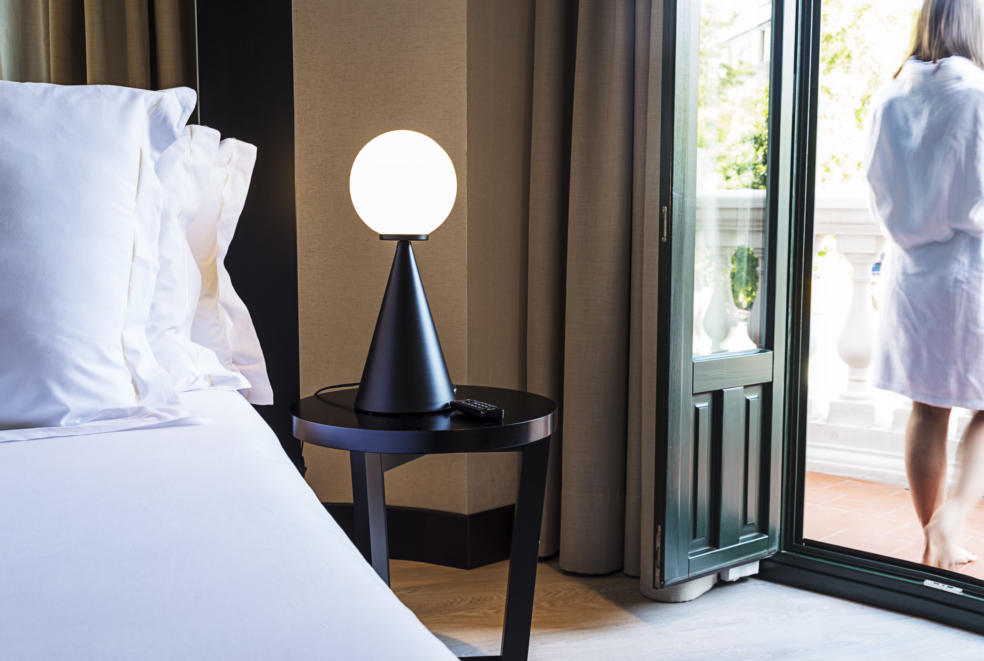 premium room | premium bedding, minibar, in-room safe, desk