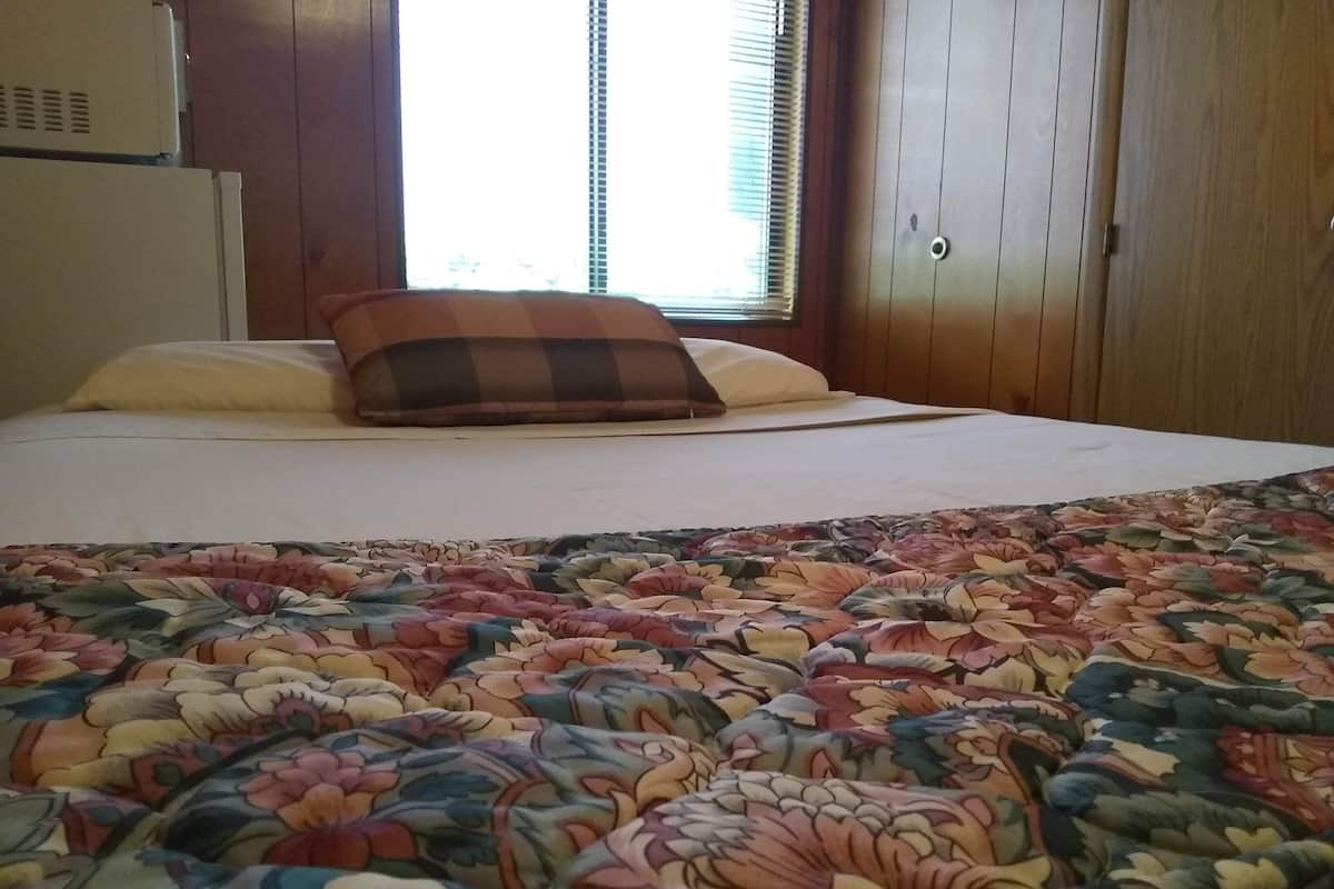 Standaard kamer | Luxe beddengoed, een bureau, gratis wifi, beddengoed