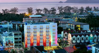 Easy Planet Phuket, Patong