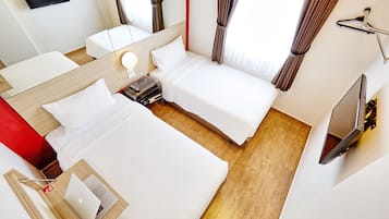 Standard Twin Room | Hypo-allergenic bedding, in-room safe, laptop workspace, free WiFi