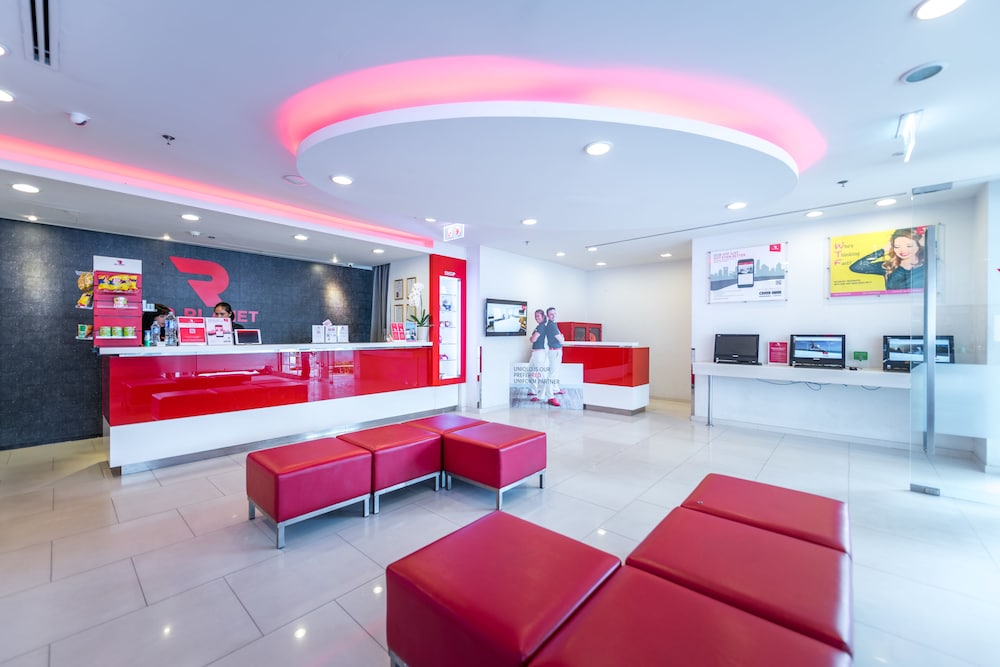 Easy Planet Phuket Patong by null