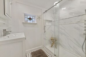 Cottage, Ensuite, Garden View (Salty Soul Cottage) | Bathroom