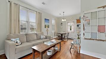 Cottage Romantis, kamar mandi pribadi, pemandangan kebun (The Cottage) | Lounge