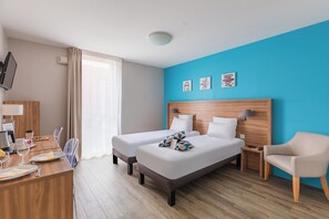 In-room safe, individually furnished, desk, soundproofing - Appart'City Confort Vannes (Vannes)
