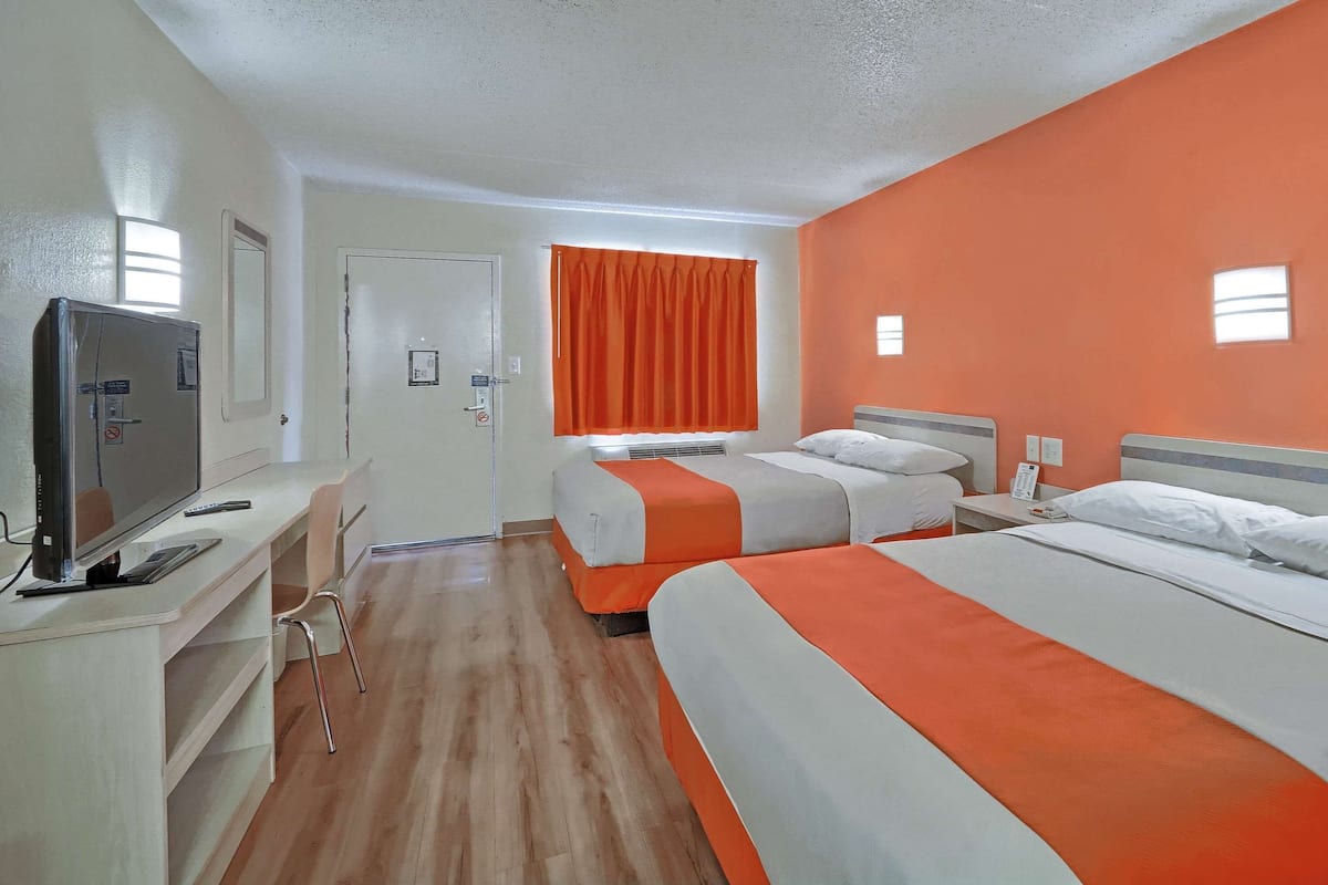 Free WiFi, bed sheets, wheelchair access