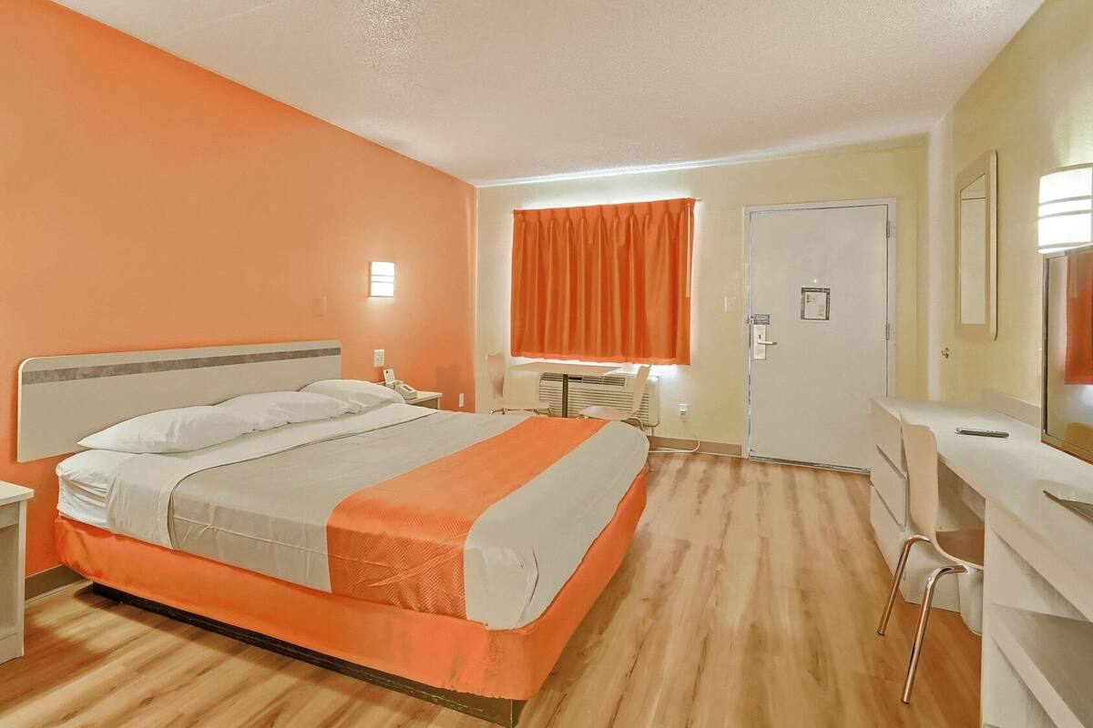 Wi-Fi de cortesia, roupa de cama, acesso para cadeiras de rodas