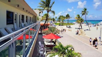 Deluxe Oceanfront King Suite (First Floor) | Balcony