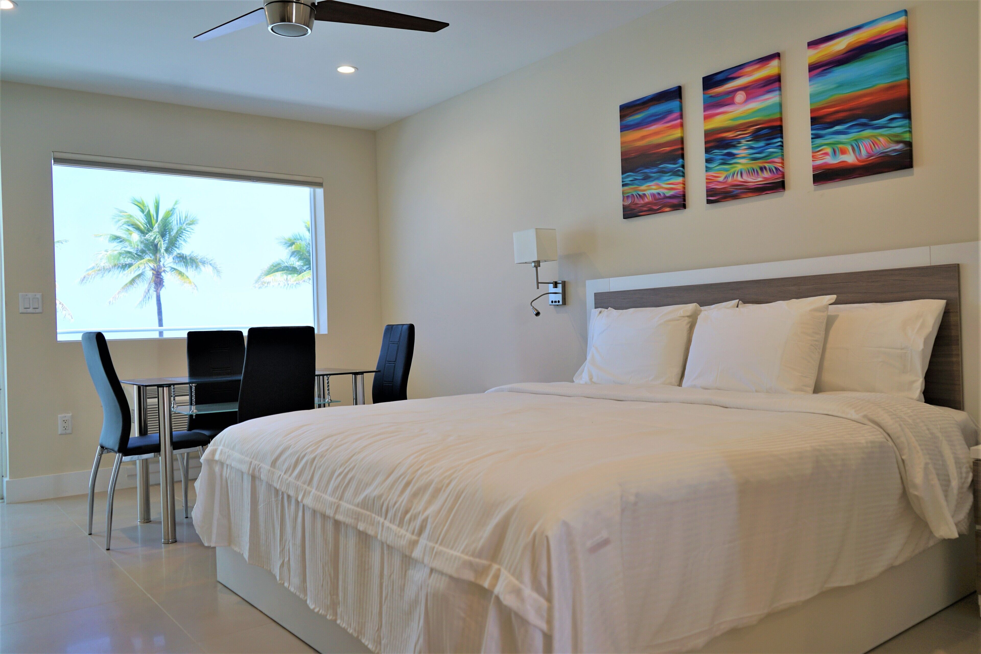 2 bedrooms, Egyptian cotton sheets, premium bedding, down duvets
