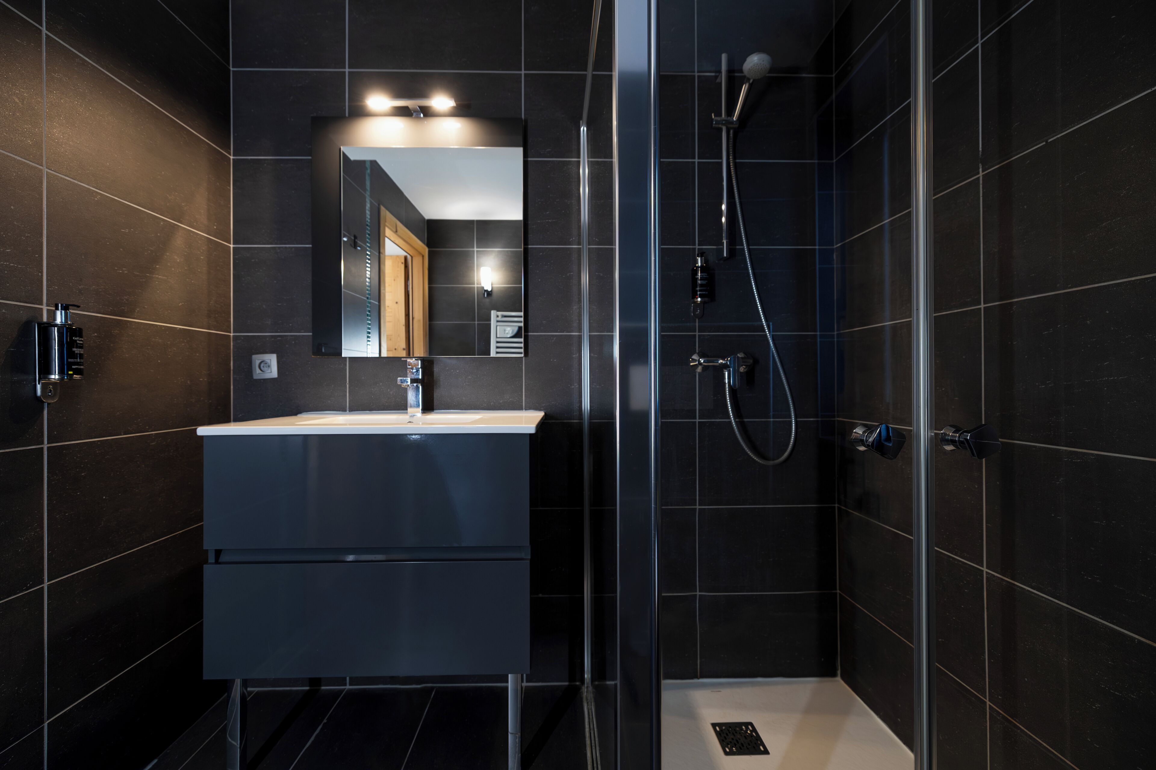 Photo - Hôtel de L'Arve by HappyCulture